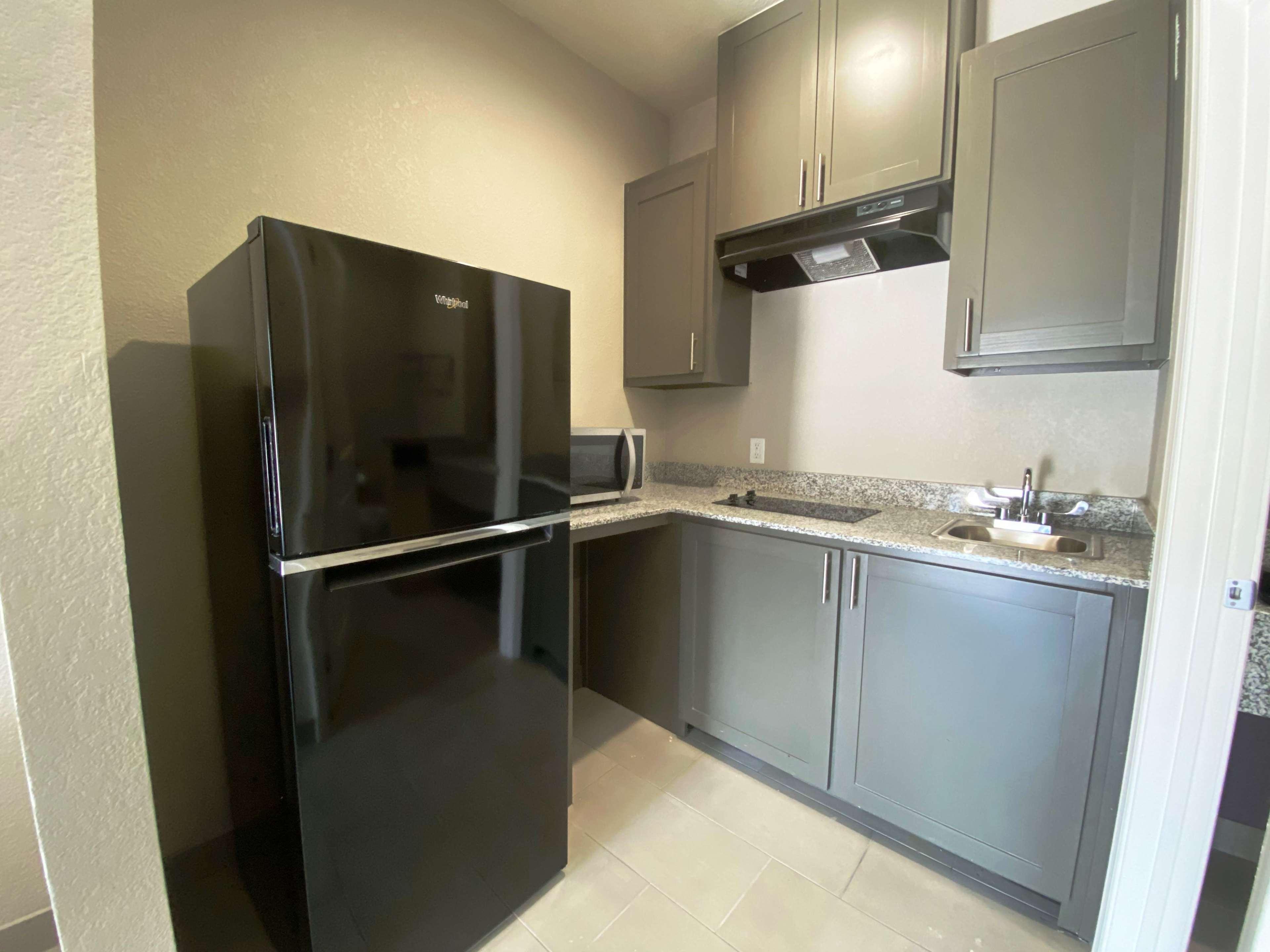 Surestay Plus Hotel By Best Western Ада Экстерьер фото