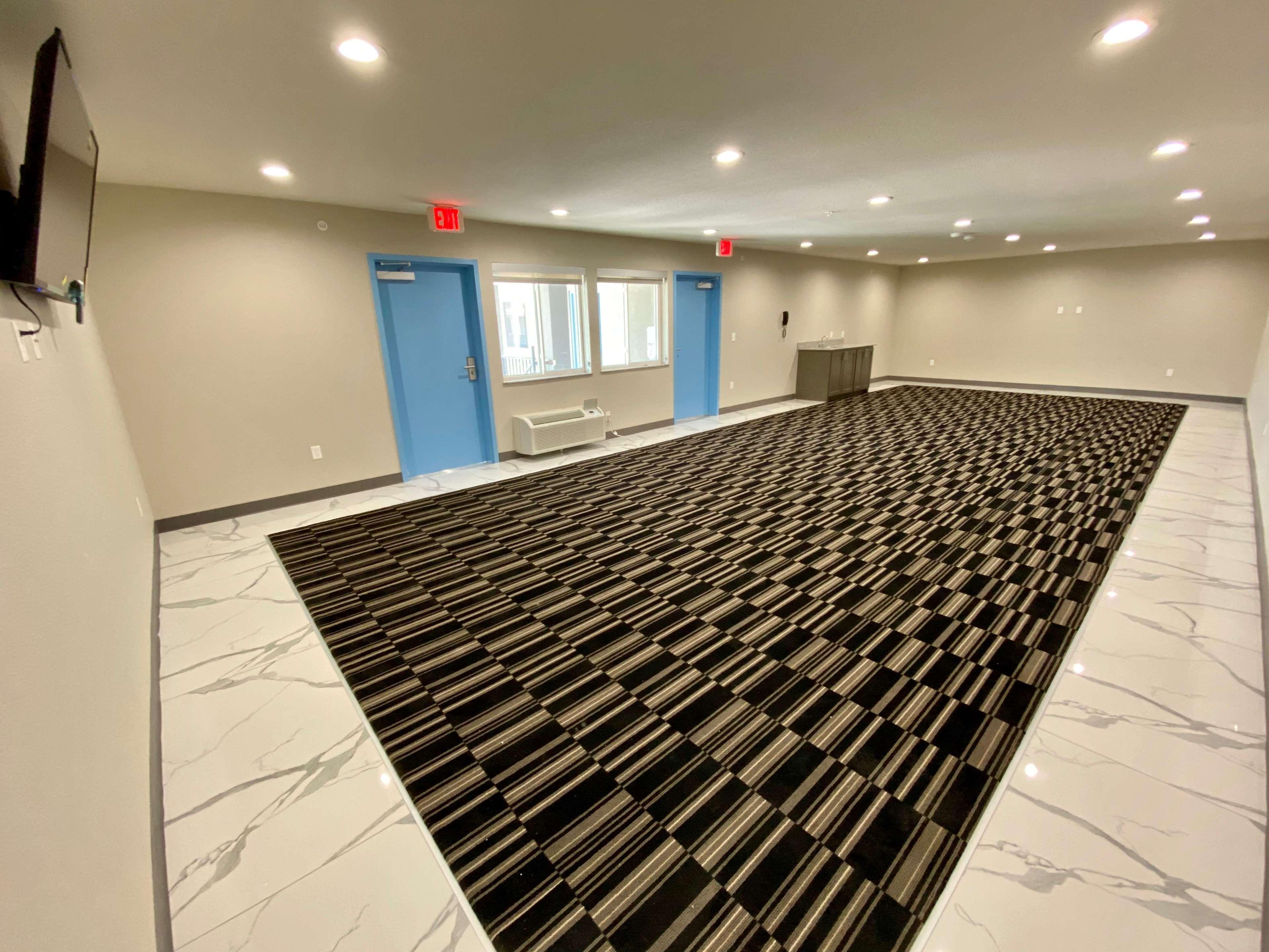 Surestay Plus Hotel By Best Western Ада Экстерьер фото