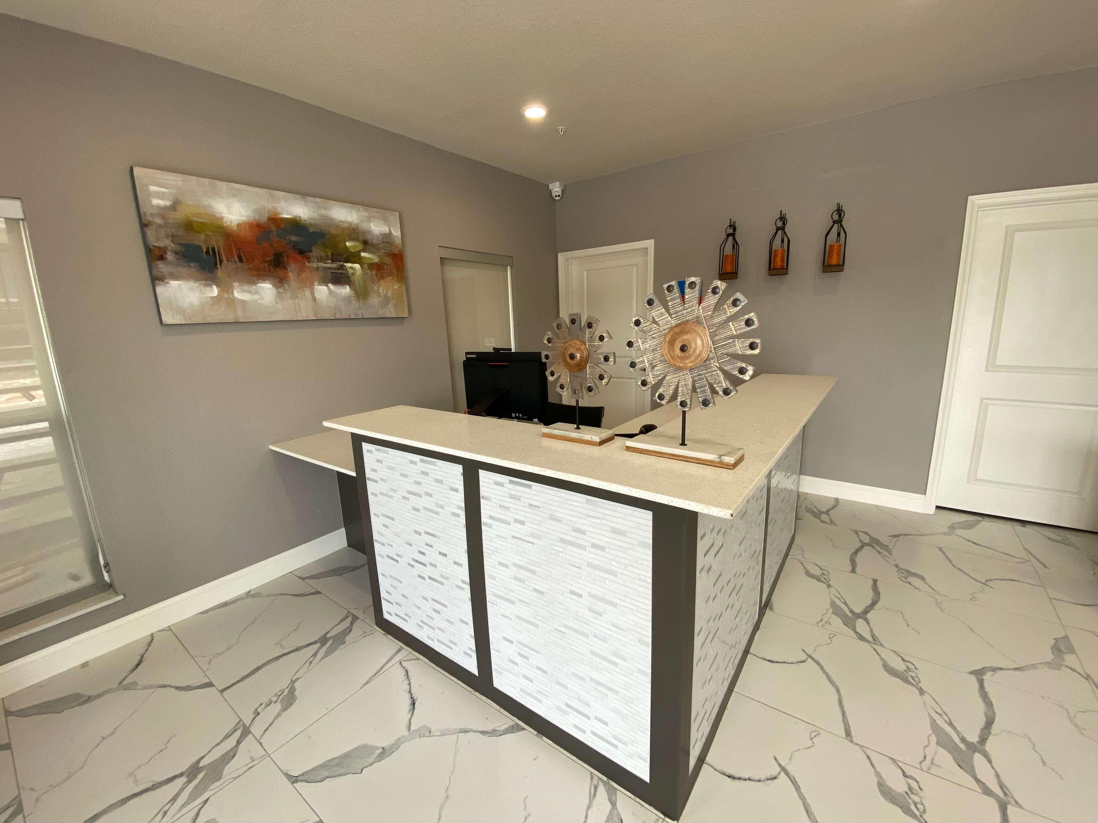 Surestay Plus Hotel By Best Western Ада Экстерьер фото