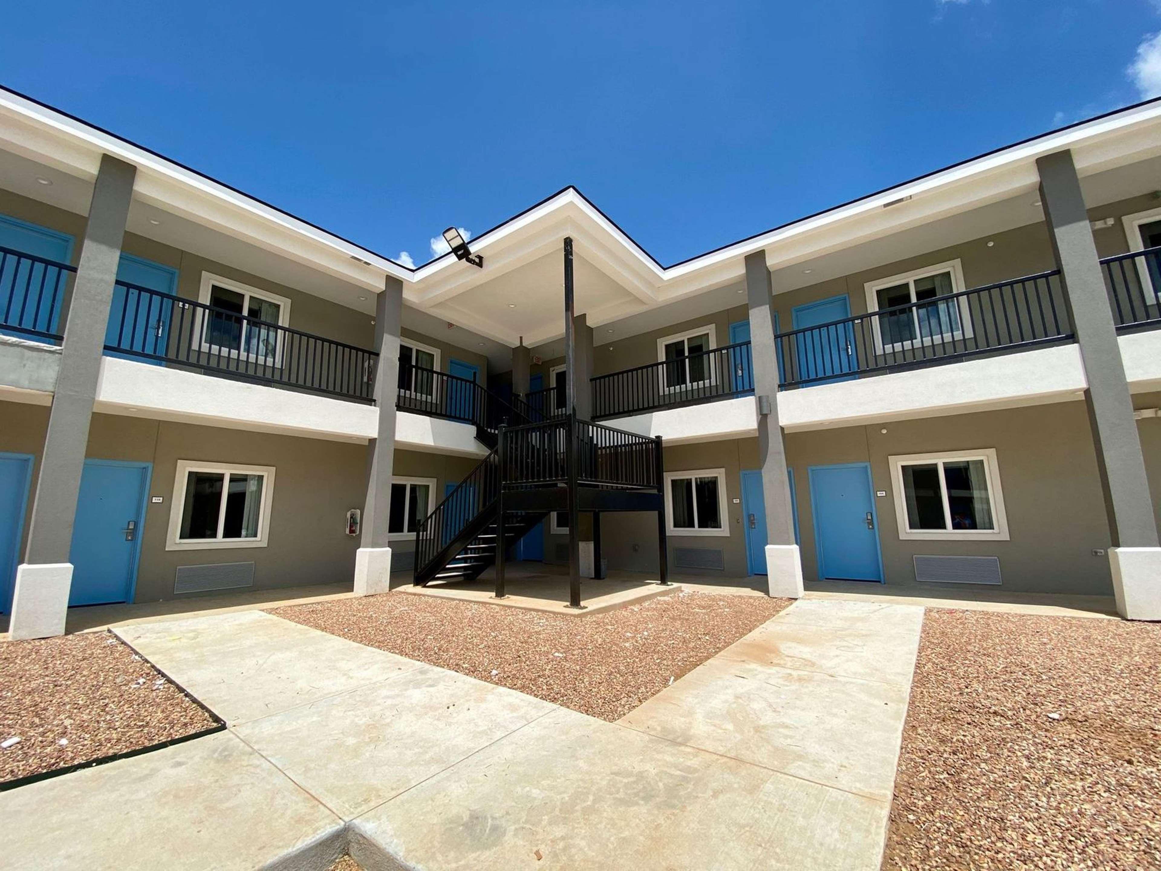 Surestay Plus Hotel By Best Western Ада Экстерьер фото